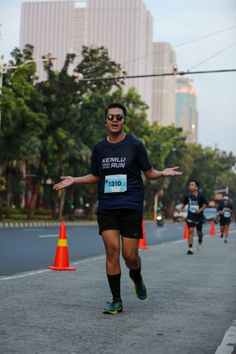 Race photo from KEMLU RUN 2025