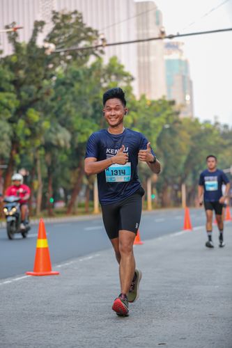 Race photo from KEMLU RUN 2025