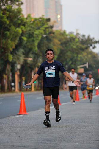 Race photo from KEMLU RUN 2025