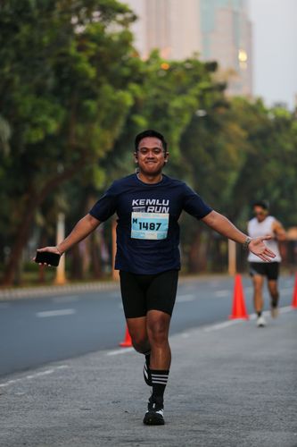 Race photo from KEMLU RUN 2025
