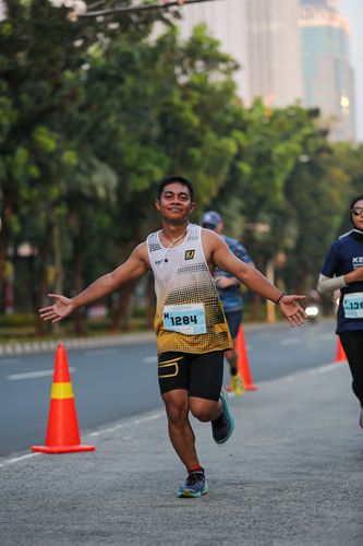 Race photo from KEMLU RUN 2025