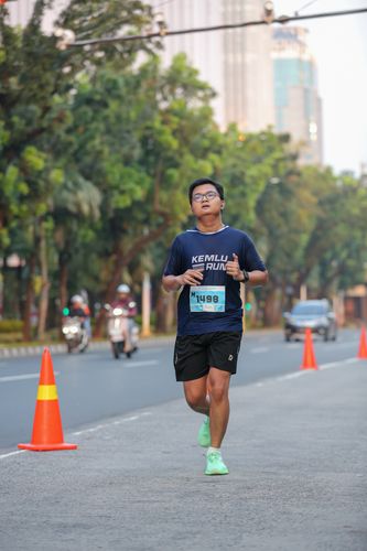 Race photo from KEMLU RUN 2025