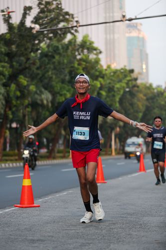 Race photo from KEMLU RUN 2025