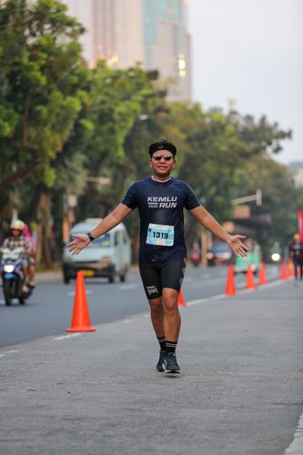 Race photo from KEMLU RUN 2025