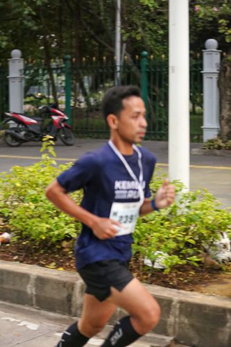 Race photo from KEMLU RUN 2025