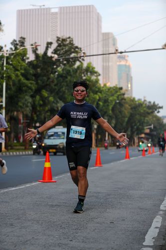 Race photo from KEMLU RUN 2025