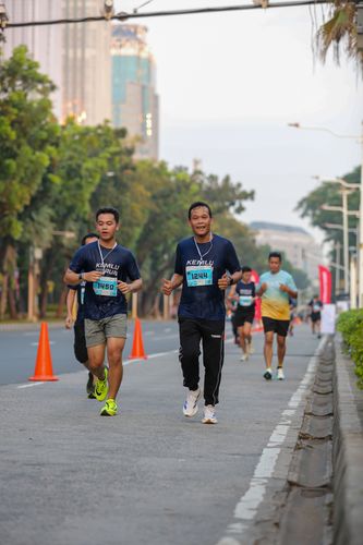 Race photo from KEMLU RUN 2025
