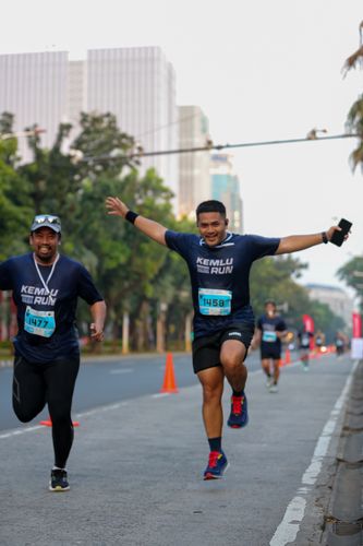 Race photo from KEMLU RUN 2025