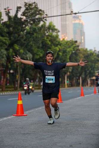 Race photo from KEMLU RUN 2025