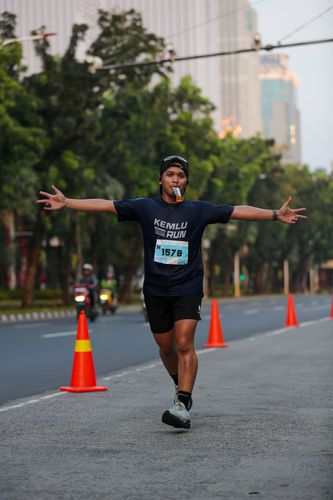 Race photo from KEMLU RUN 2025
