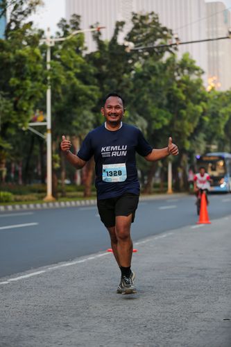 Race photo from KEMLU RUN 2025