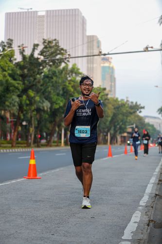 Race photo from KEMLU RUN 2025