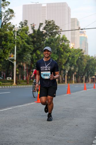 Race photo from KEMLU RUN 2025