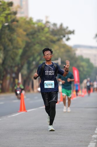 Race photo from KEMLU RUN 2025