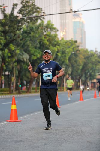 Race photo from KEMLU RUN 2025