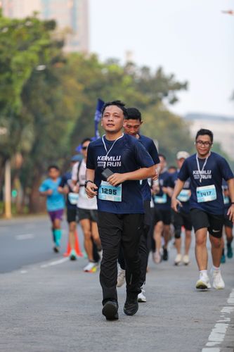 Race photo from KEMLU RUN 2025