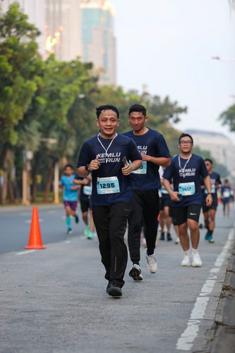 Race photo from KEMLU RUN 2025