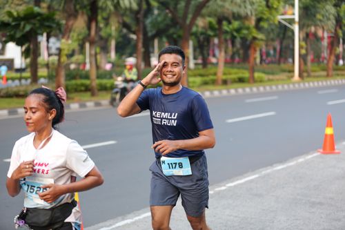 Race photo from KEMLU RUN 2025