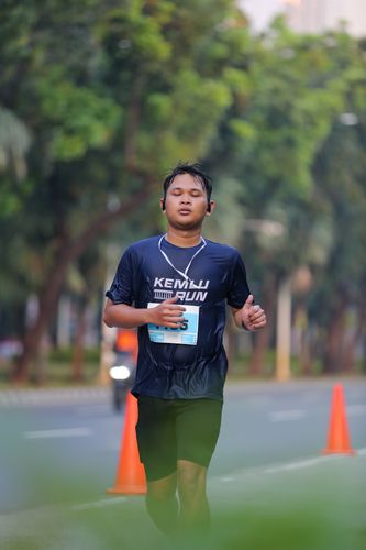 Race photo from KEMLU RUN 2025