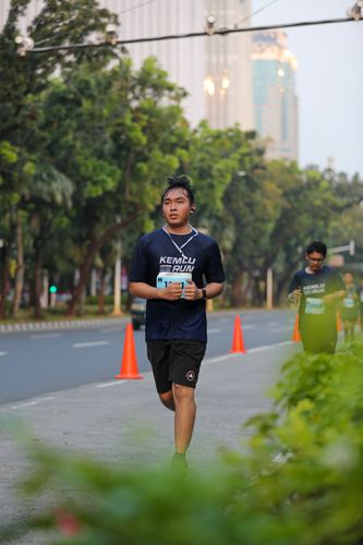 Race photo from KEMLU RUN 2025