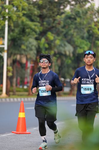 Race photo from KEMLU RUN 2025
