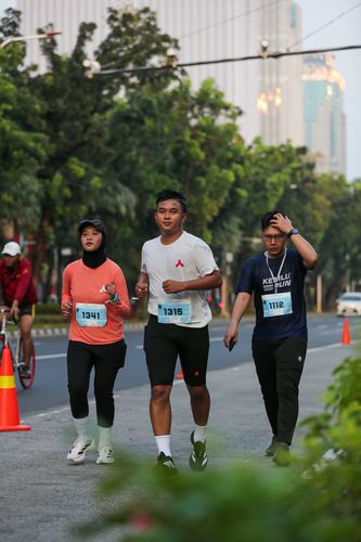 Race photo from KEMLU RUN 2025