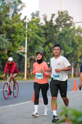 Race photo from KEMLU RUN 2025