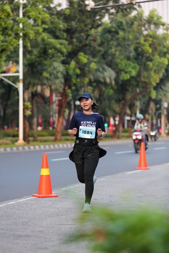 Race photo from KEMLU RUN 2025