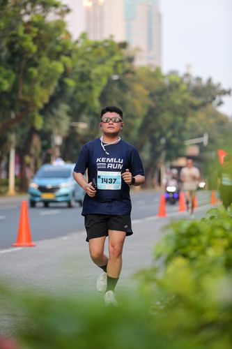 Race photo from KEMLU RUN 2025