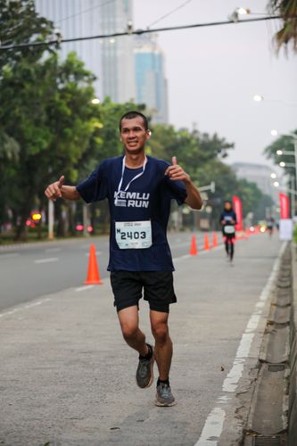 Race photo from KEMLU RUN 2025