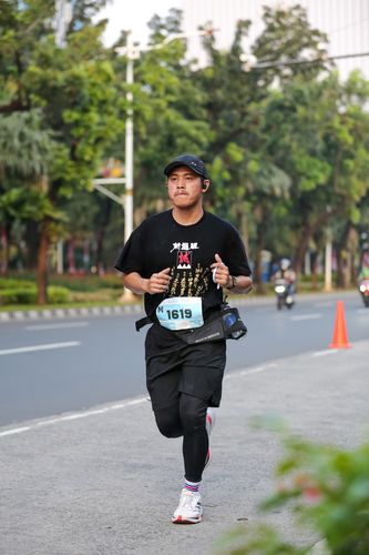 Race photo from KEMLU RUN 2025