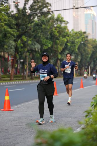 Race photo from KEMLU RUN 2025