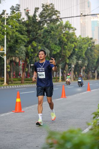Race photo from KEMLU RUN 2025