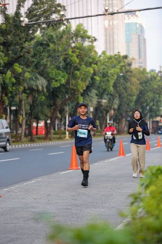 Race photo from KEMLU RUN 2025