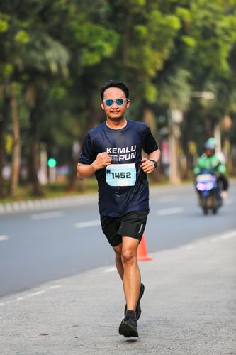 Race photo from KEMLU RUN 2025