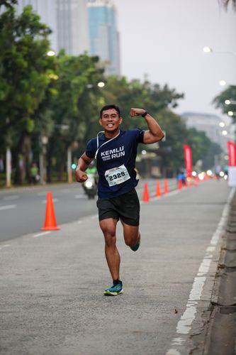 Race photo from KEMLU RUN 2025