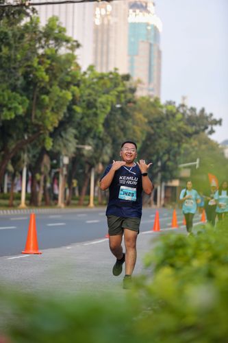 Race photo from KEMLU RUN 2025