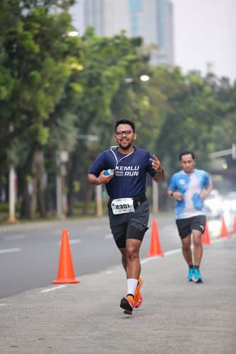 Race photo from KEMLU RUN 2025