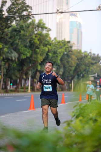 Race photo from KEMLU RUN 2025