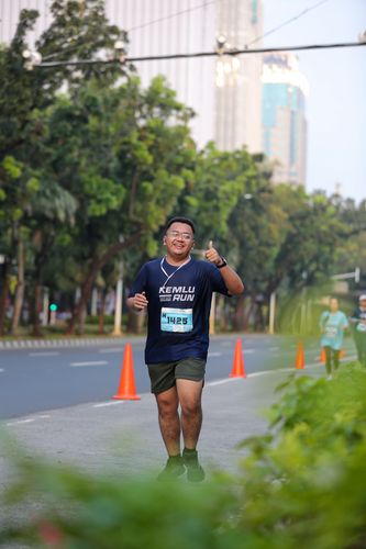 Race photo from KEMLU RUN 2025