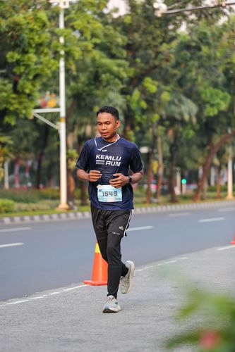 Race photo from KEMLU RUN 2025
