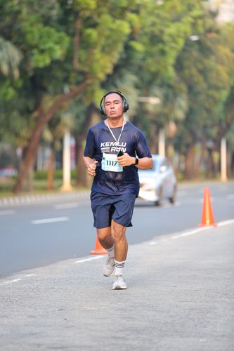 Race photo from KEMLU RUN 2025