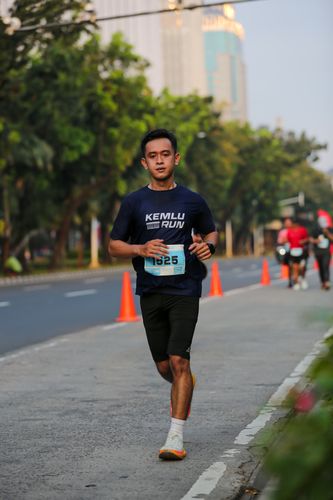 Race photo from KEMLU RUN 2025
