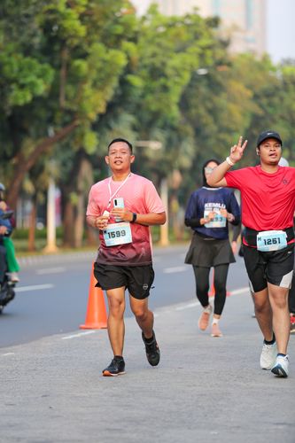 Race photo from KEMLU RUN 2025