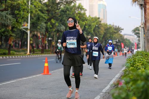 Race photo from KEMLU RUN 2025