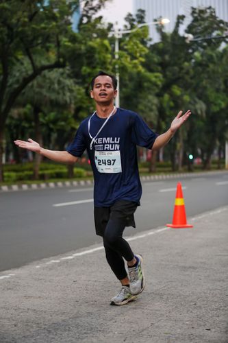 Race photo from KEMLU RUN 2025