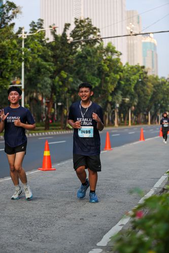 Race photo from KEMLU RUN 2025