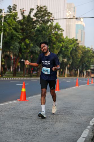 Race photo from KEMLU RUN 2025