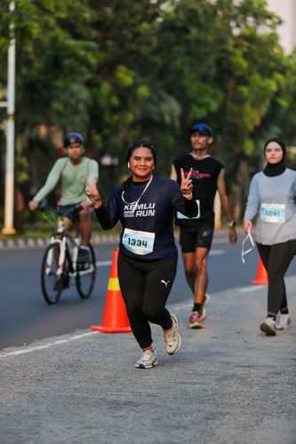 Race photo from KEMLU RUN 2025