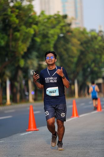 Race photo from KEMLU RUN 2025